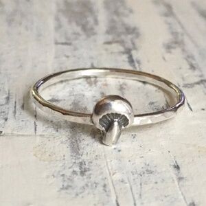 sterling silver mini mushroom ring, size 5